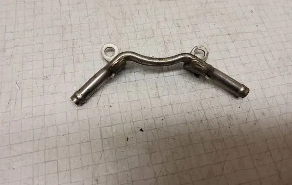 Audi A6 S6 C5 4B Engine coolant pipe/hose 078121181