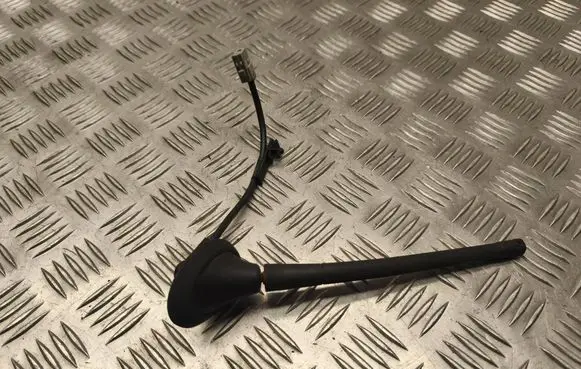 Mazda 5 Radio antenna 