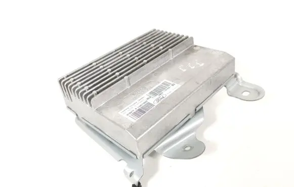 Ford Mustang VI Sound amplifier HR3Z-18B849-AA FR3T-18T806-BL