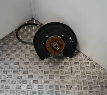 BMW 1 F20 F21 Rear wheel hub 6792263