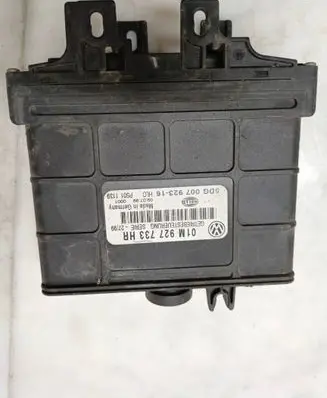 Volkswagen Golf IV Gearbox control unit/module 01M927733HR 5DG00792316 PS011139