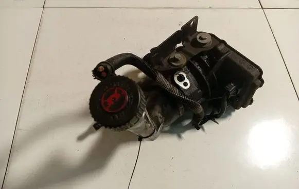 Citroen C4 Grand Picasso Power steering pump 9684252580