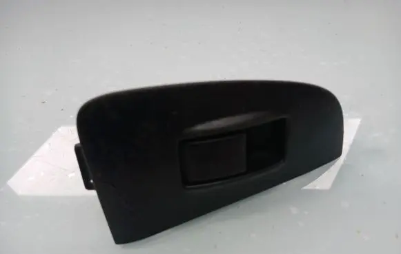 Toyota Avensis T250 Electric window control switch 8655