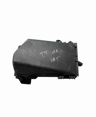 Audi TT Mk1 Air filter box 1J0129614A