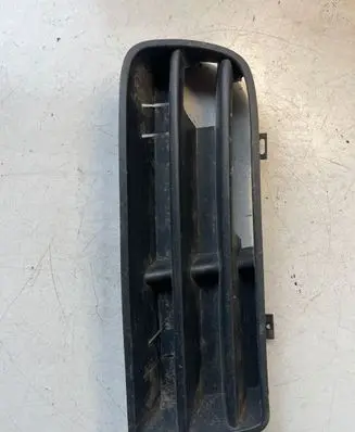 Volkswagen PASSAT B5 Front bumper lower grill 1J0853665B