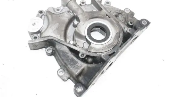 Land Rover Discovery 4 - LR4 Oil pump 9X2Q6600AB