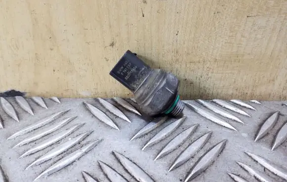 Air conditioning (A/C) pressure sensor