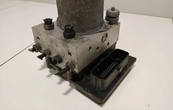 Audi A4 S4 B7 8E 8H ABS Pump 8E0910517H 8E0614517BF