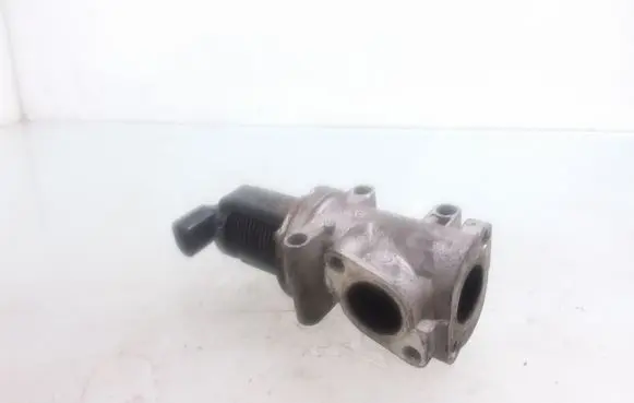 Opel Zafira B EGR valve 11T025