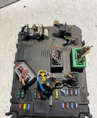 Citroen C3 Fuse module 9653867280
