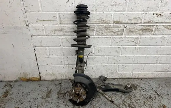 Toyota Yaris XP210 Front suspension assembly kit set 48520K0090