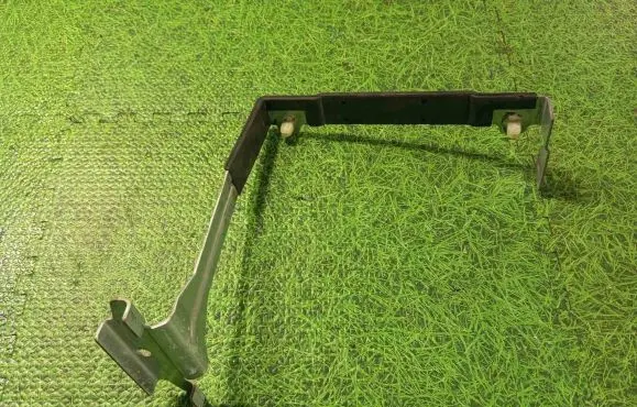 BMW X5M E70 Battery bracket 7555905