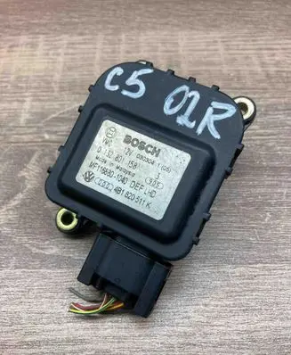 Audi A6 S6 C5 4B Air flap motor/actuator 0132801158 4B1820511K