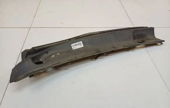 Toyota Corolla E120 E130 Wiper trim 557091205