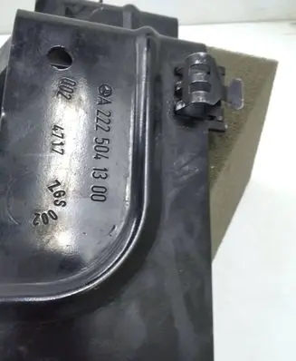 Mercedes-Benz S W222 Radiator mount bracket A2225041300