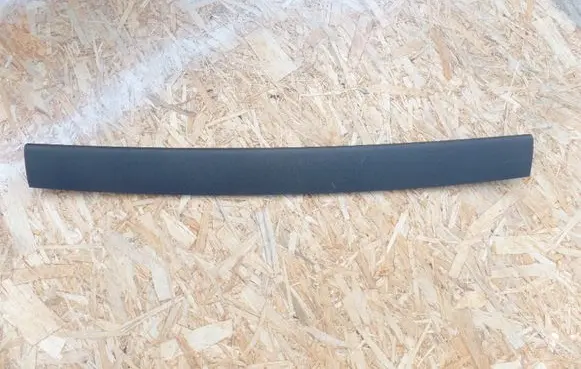Hyundai i30 Tailgate/trunk upper cover trim 817612L000