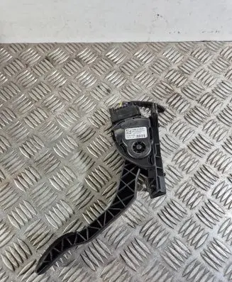 Volvo XC60 Accelerator throttle pedal 8G9N9F836BA