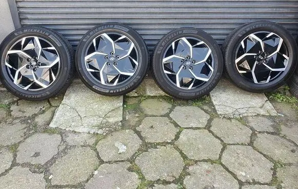 Hyundai Ioniq R19 alloy rim 52910-6110