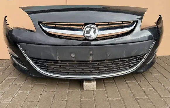 Opel Astra J Front bumper 13368660