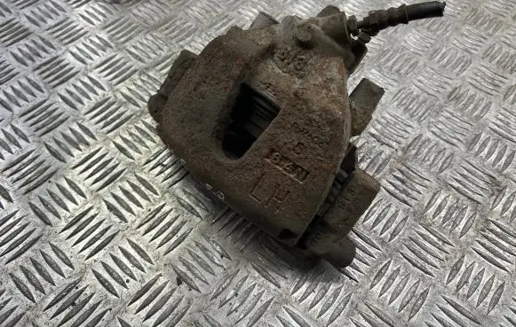 Mazda 5 Front brake caliper