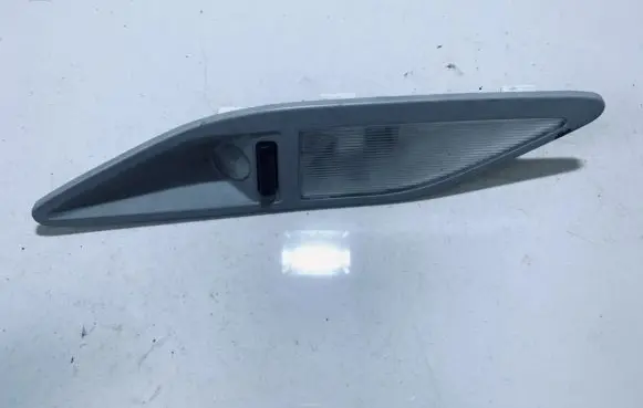 BMW 5 E39 Rear seat light 39820104