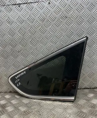 Hyundai Santa Fe Rear side window 43R000083 A004138 DOT736AS3M35
