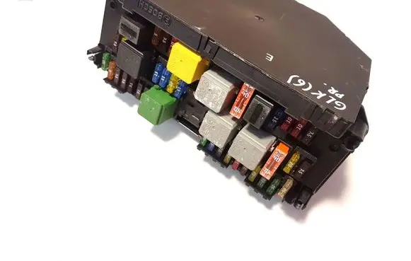 Mercedes-Benz GLK (X204) SAM control unit A2129003514