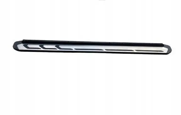 Toyota Yaris Cross Front sill (body part) 