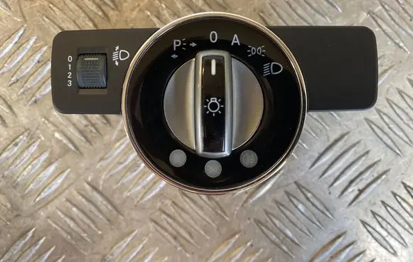 Mercedes-Benz C W204 Light switch A2045451804 090514 20454518