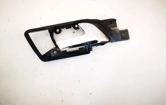 Volkswagen Polo IV 9N3 Rear door interior handle 6q0839174