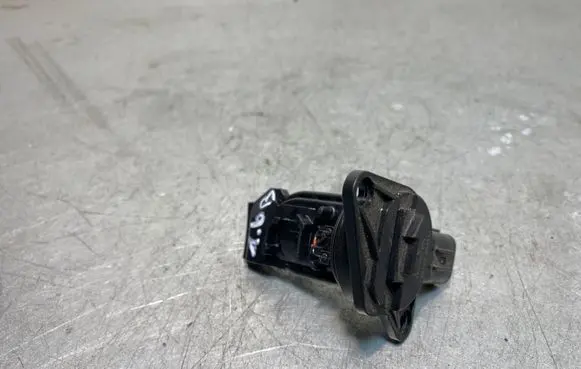 Subaru XV II Mass air flow meter 22680AA420 1975000060