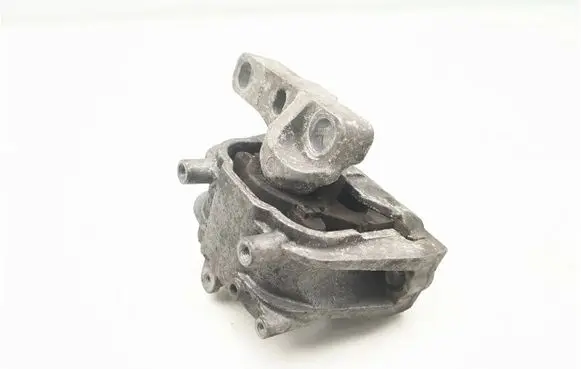 Skoda Superb B6 (3T) Engine mount bracket