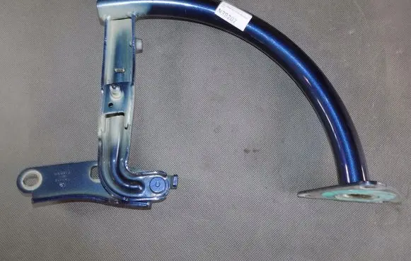 Volkswagen PASSAT B7 Tailgate/trunk/boot hinge 3C5827301B