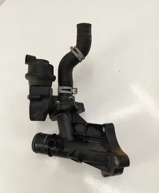 Renault Trafic III (X82) Engine coolant pipe/hose 110600686R