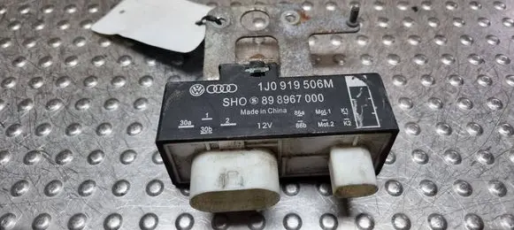 Volkswagen Polo IV 9N3 Coolant fan relay 1J0919506M