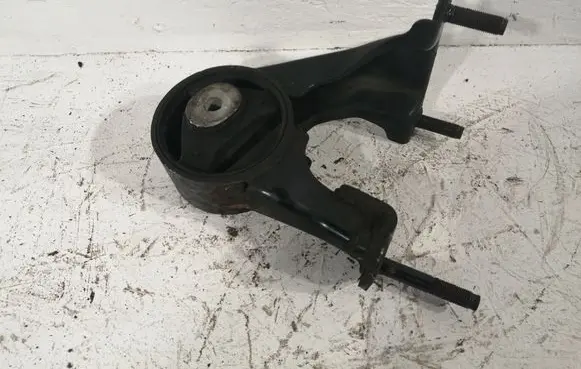 Toyota Corolla Verso AR10 Engine mount bracket 123710R030
