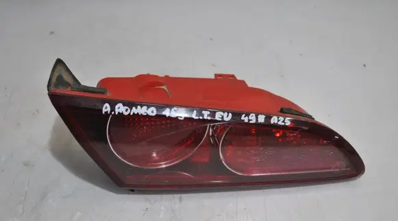 Alfa Romeo 159 Tailgate rear/tail lights 60691366 A802