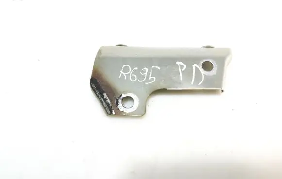 Volkswagen Caddy Fender mounting bracket 1T0810334A 3713