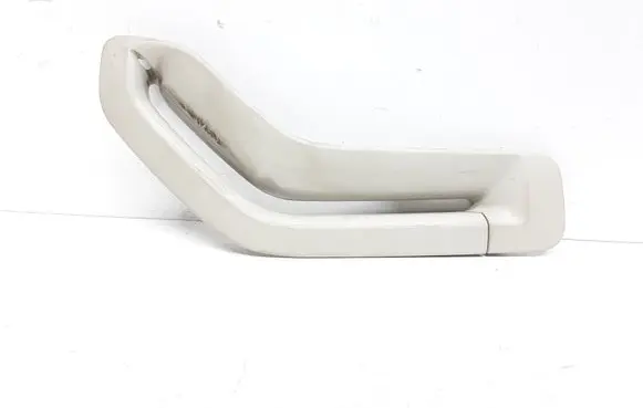 Volvo XC90 Seat belt trim 1882