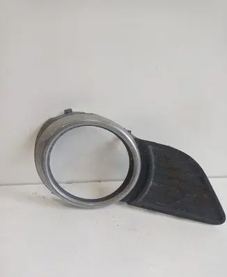 Toyota Sienna XL30 III Front fog light trim/grill 5212808040