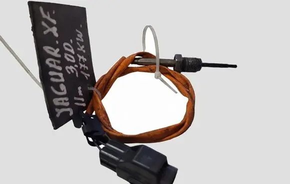 Jaguar XF X250 Exhaust gas temperature sensor