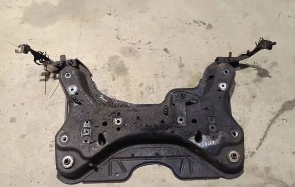 Renault Laguna II Front subframe