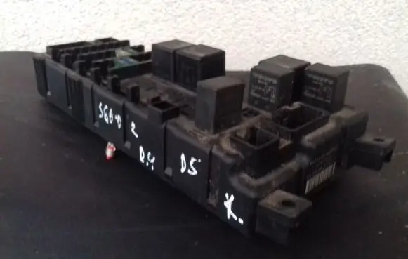 Volvo S60 Fuse module 518787205 8678449