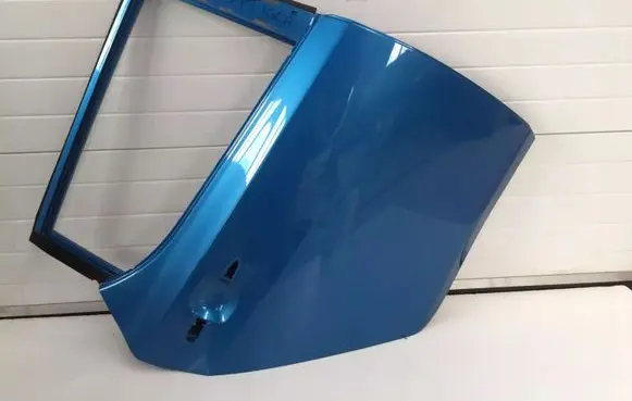 Nissan Leaf II (ZE1) Rear door