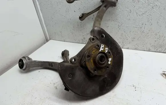 Audi A6 C7 Front wheel hub