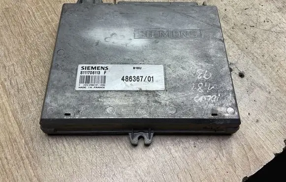 Volvo 440 Engine control unit/module S111705113f 48636701