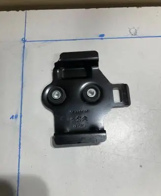 Peugeot 308 Air filter cleaner box bracket assembly 9676891780
