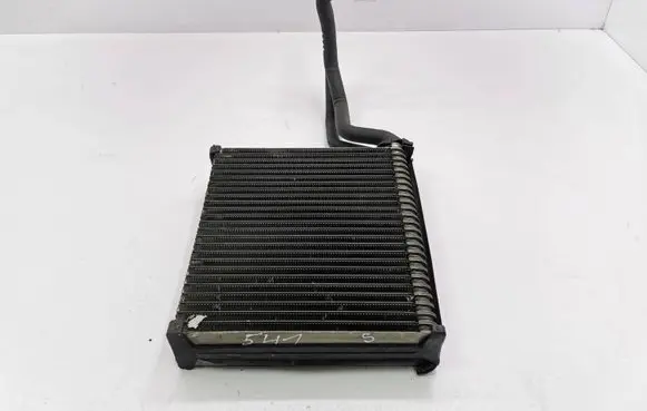 Audi A4 S4 B6 8E 8H Air conditioning (A/C) radiator (interior) 8E1820103 661229J