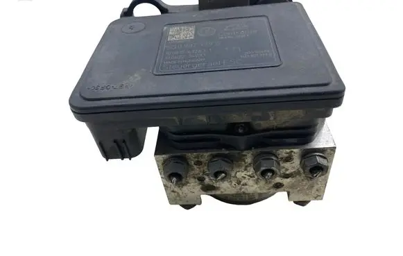 Volkswagen Golf VII ABS Pump 5Q0614517R 5Q0907379S