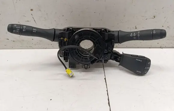 Dacia Duster II Wiper turn signal indicator stalk/switch 255678207R 255540638R